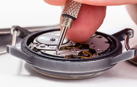 Jewellery repairs and watch repairs